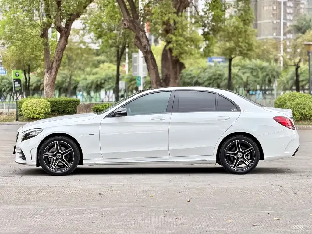 Mercedes-Benz C-Class — фото 9