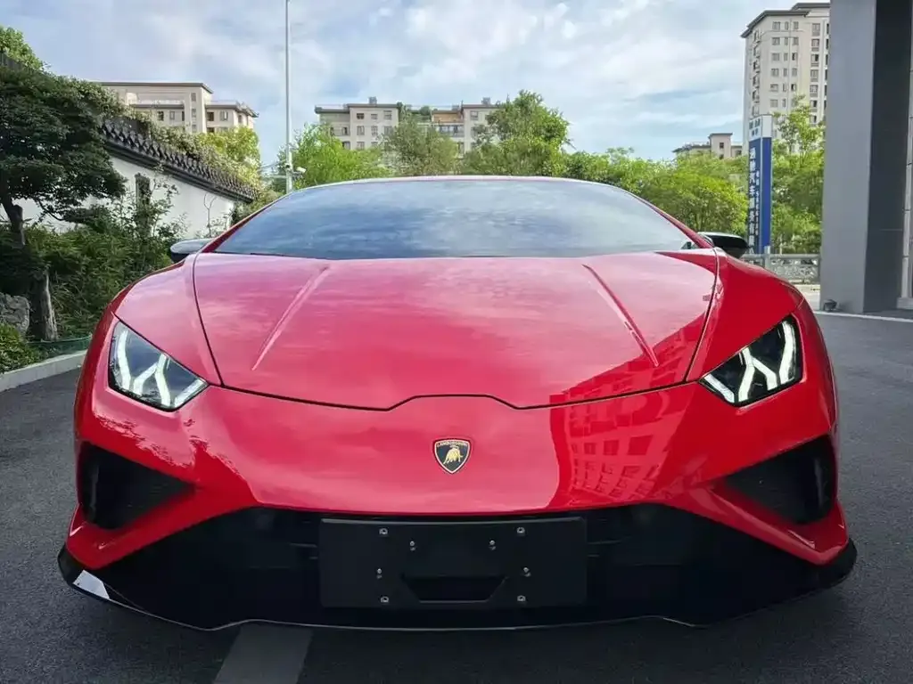Lamborghini Huracan — фото 1