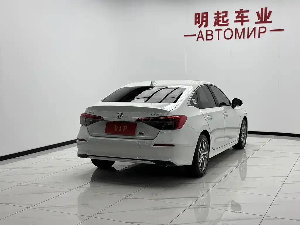 Honda Civic — фото 7