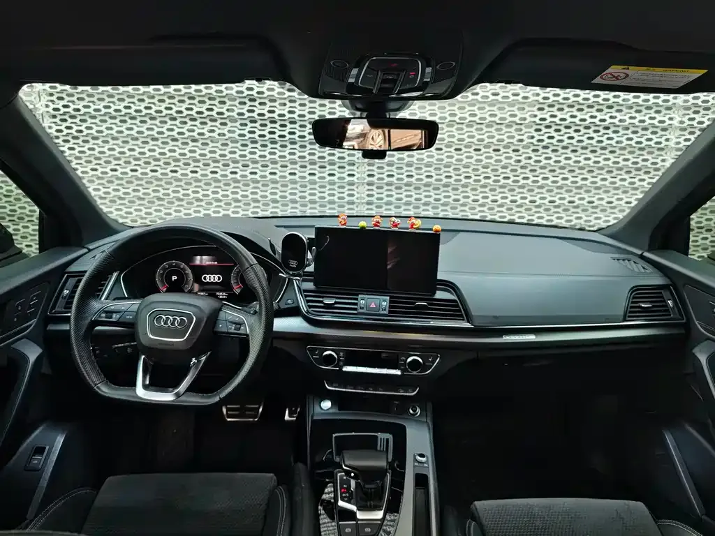 Audi Q5L Sportback — фото 4
