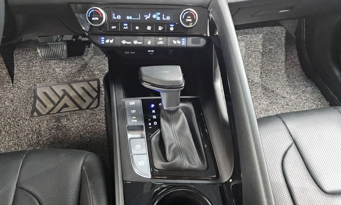 Hyundai AVANTE — фото 4