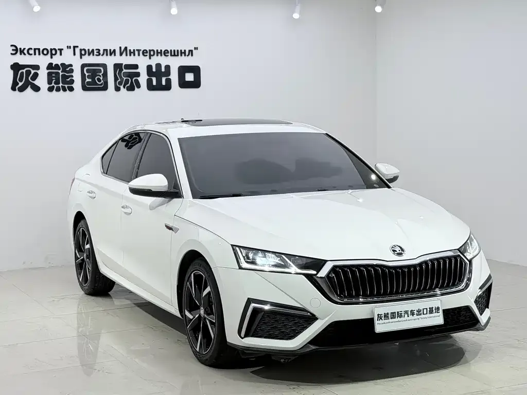 Skoda Octavia — фото 5
