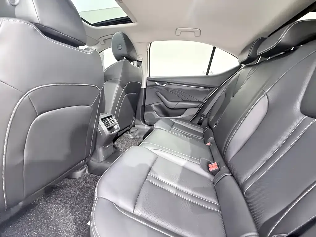 Skoda Octavia — фото 6