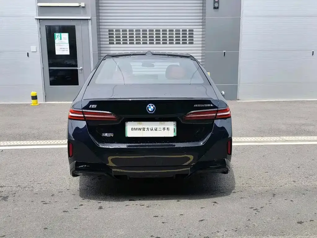 BMW i5 — фото 9