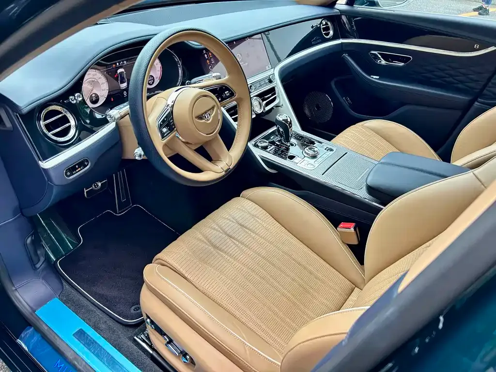 Bentley Flying Spur — фото 2
