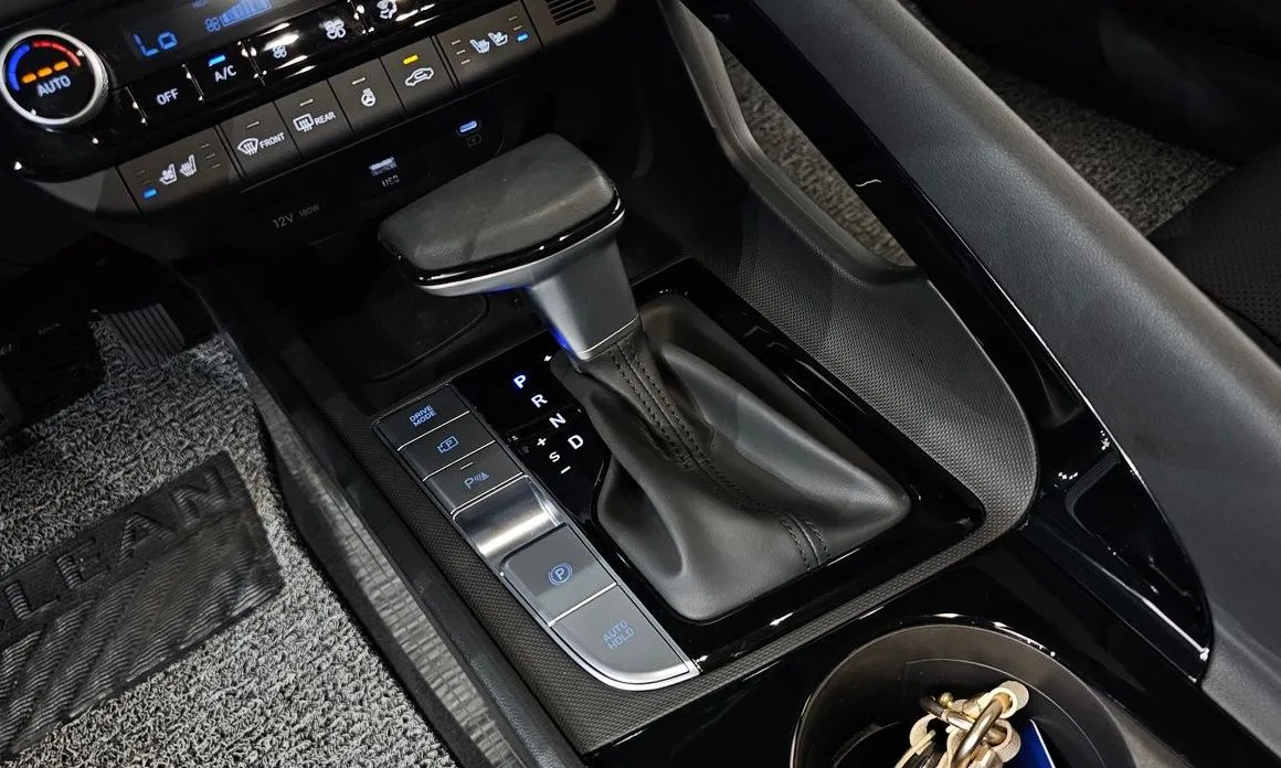 Hyundai AVANTE — фото 8