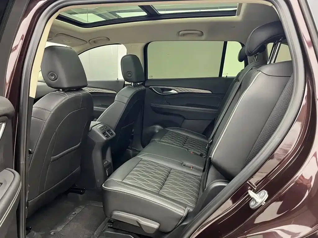 Buick Envision Plus — фото 8