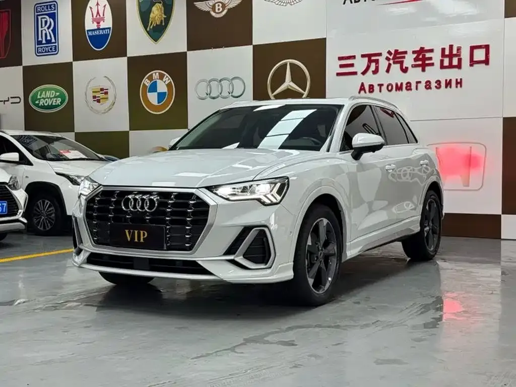 Audi Q3 — фото 1