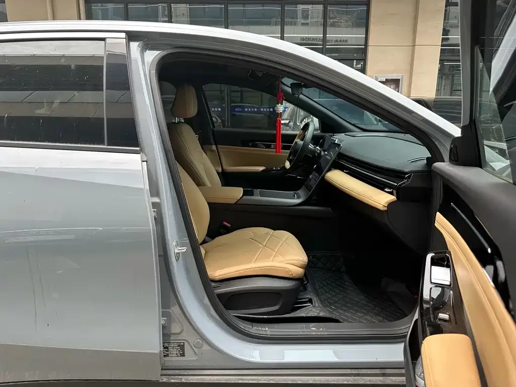 Geely Galaxy L6 2024 из CN, фото 5