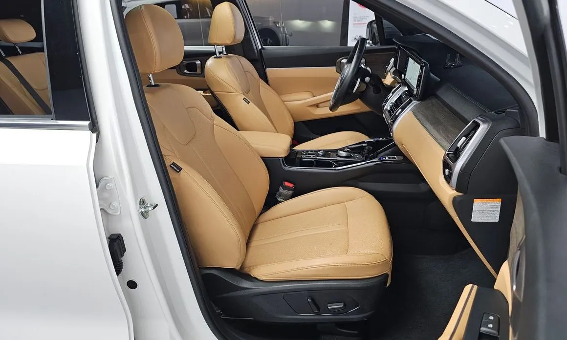 Kia Sorento — фото 5