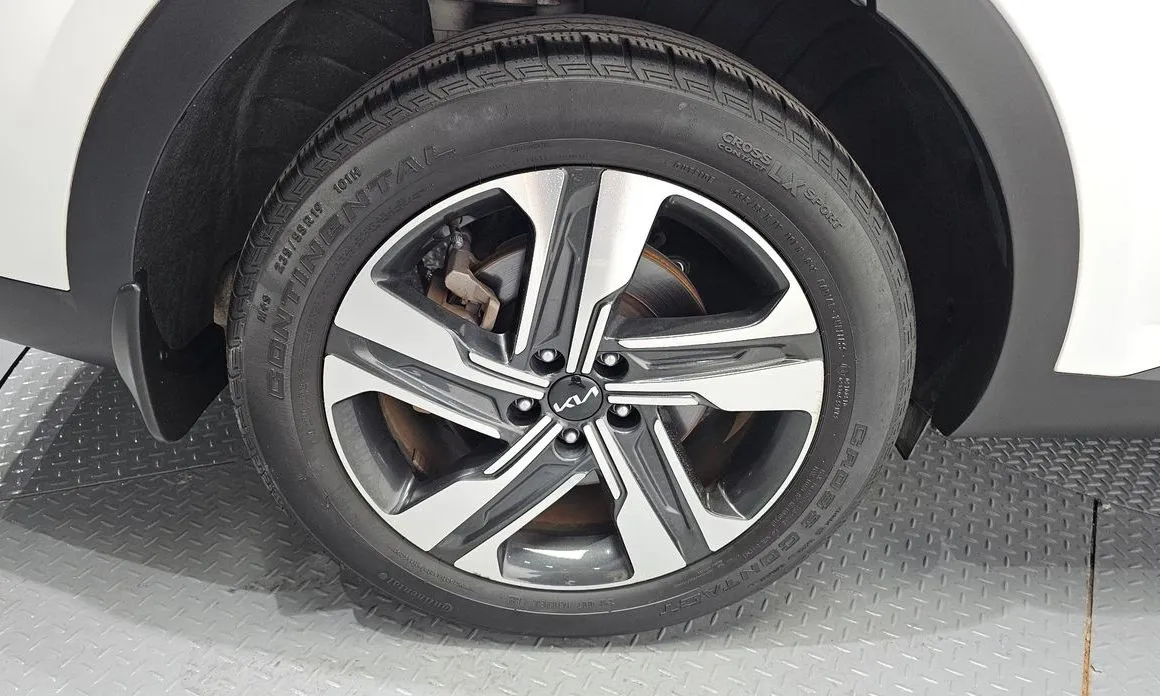 Kia Sorento — фото 10