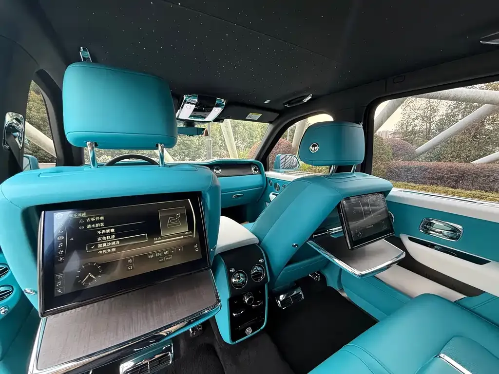 Rolls-Royce Cullinan 2021 из CN, фото 5