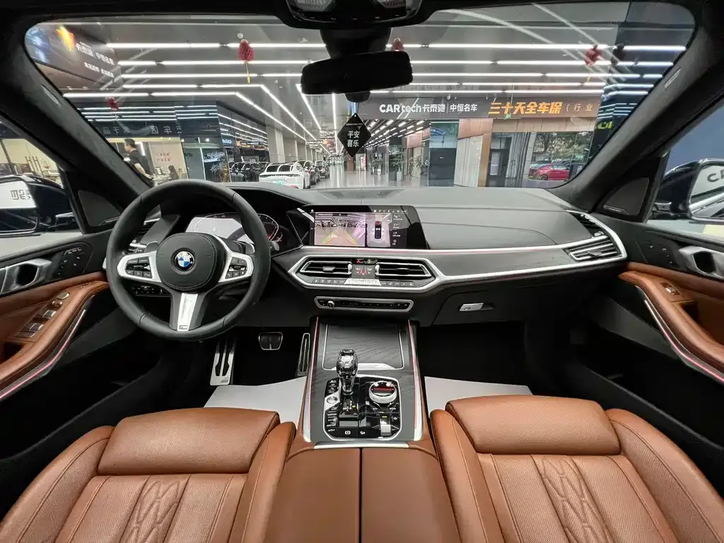 BMW X7 — фото 8