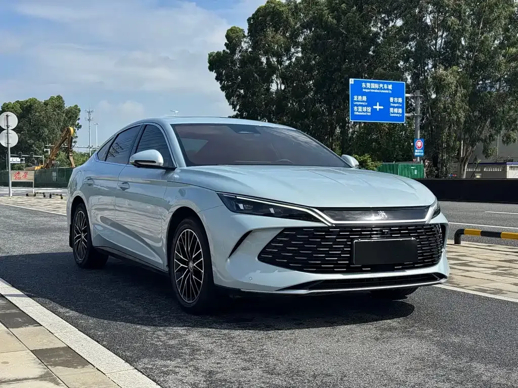 BYD Qin L — фото 10