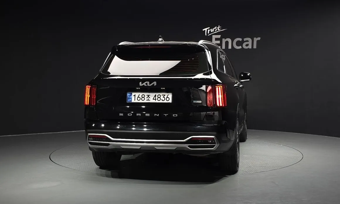 Kia Sorento — фото 8