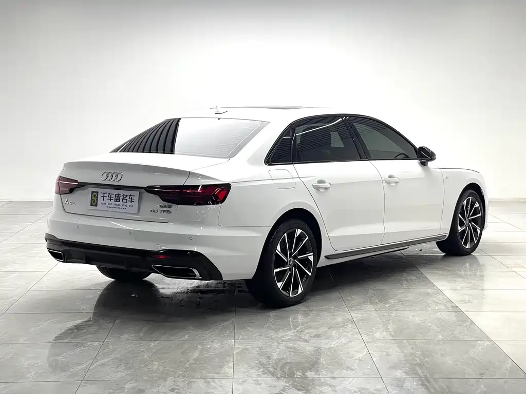 Audi A4L — фото 10