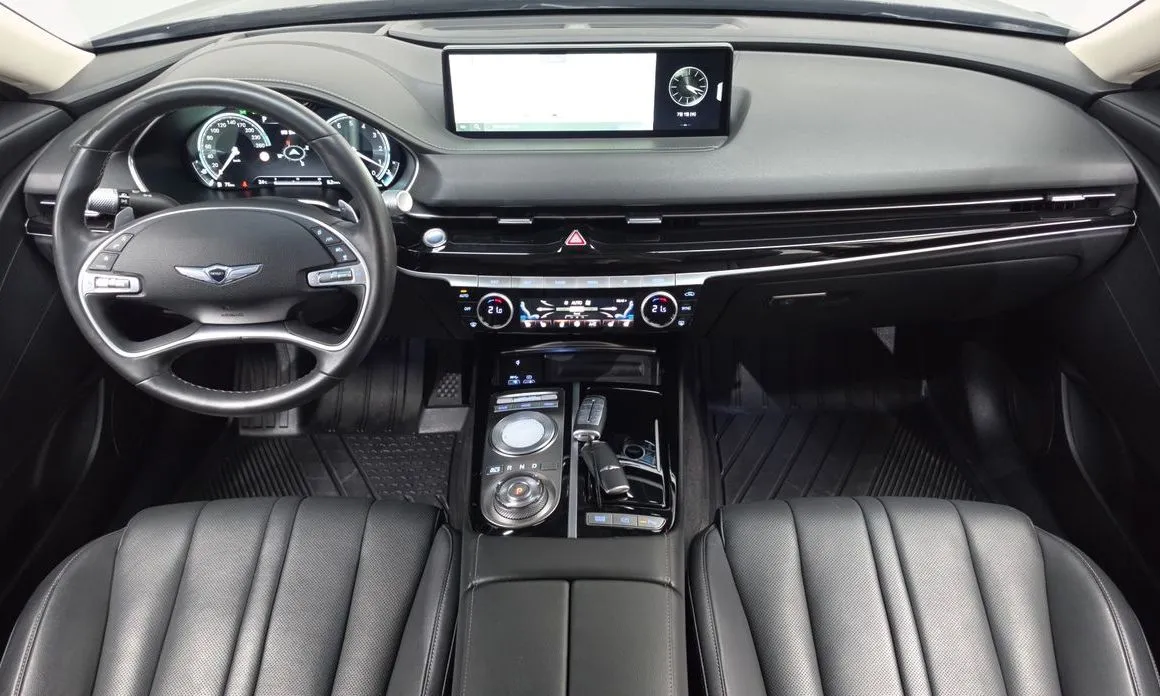 Genesis G80 — фото 10