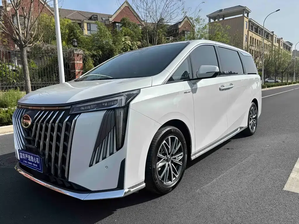 GAC Motor Trumpchi M8 — фото 1