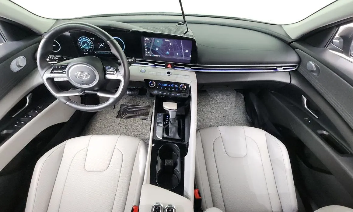 Hyundai AVANTE — фото 3