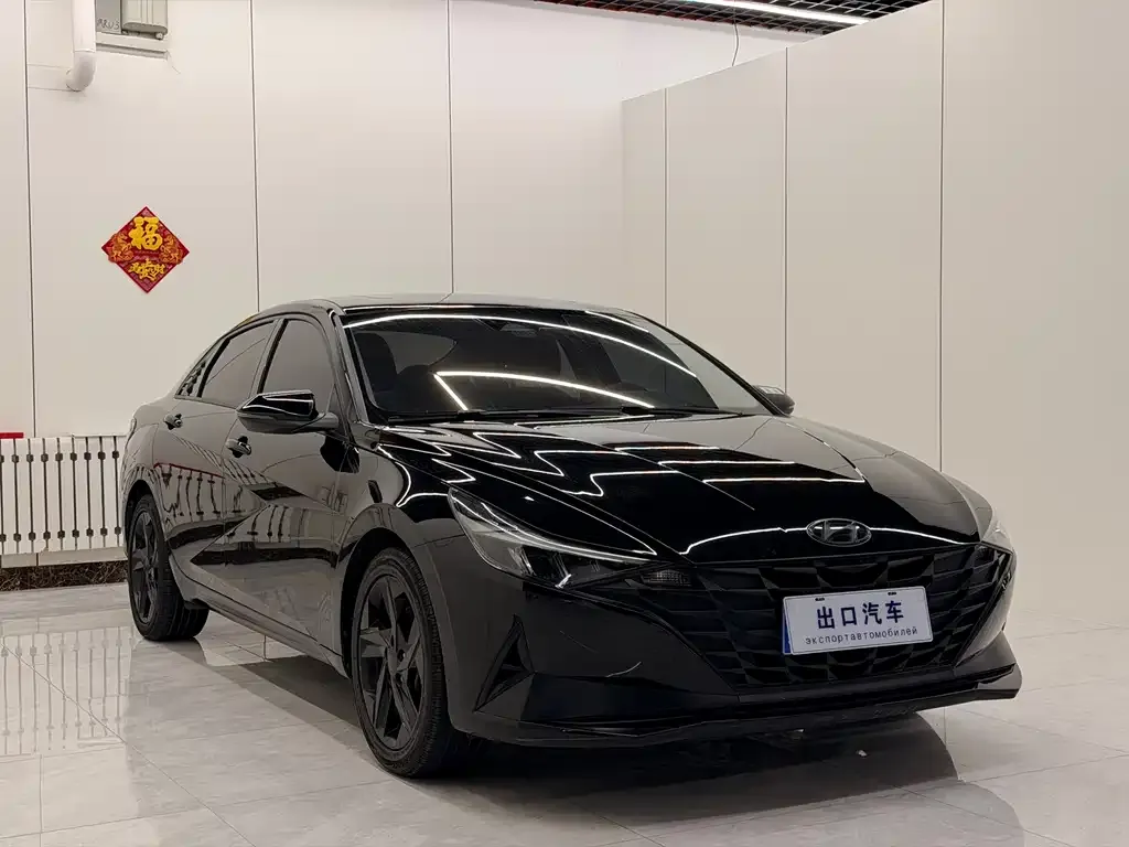 Hyundai Elantra — фото 10