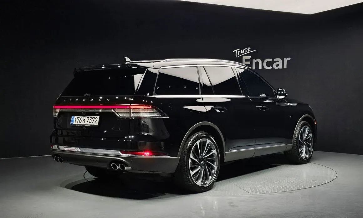 Lincoln Aviator — фото 9