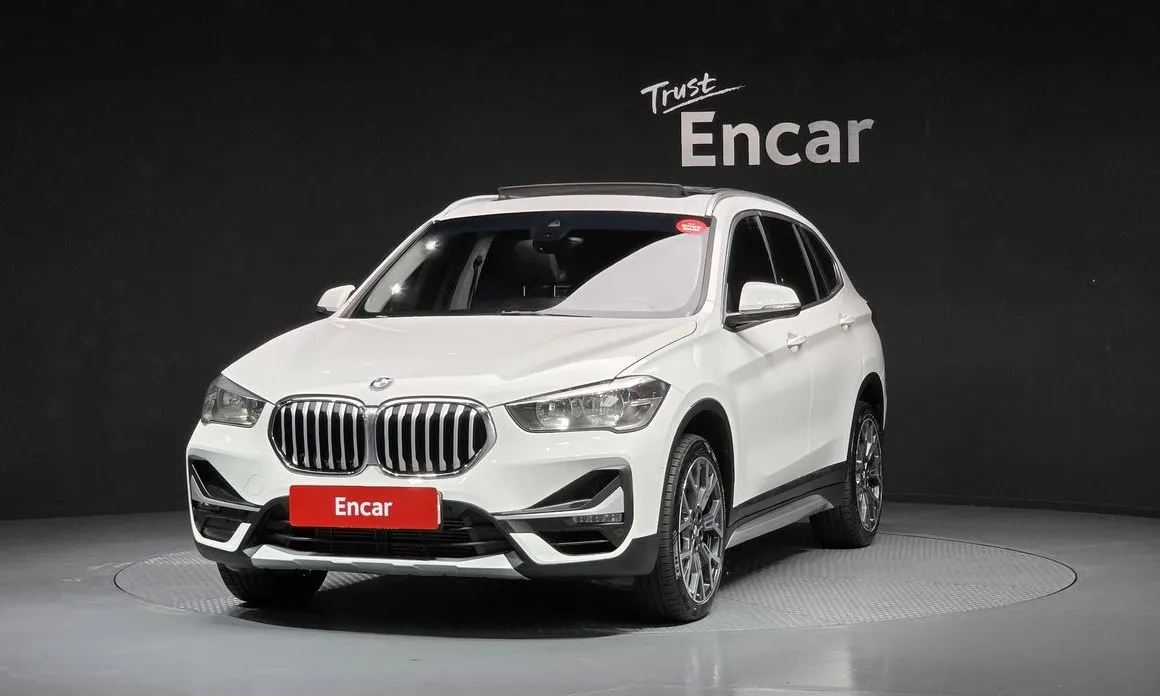 BMW X1 — фото 1