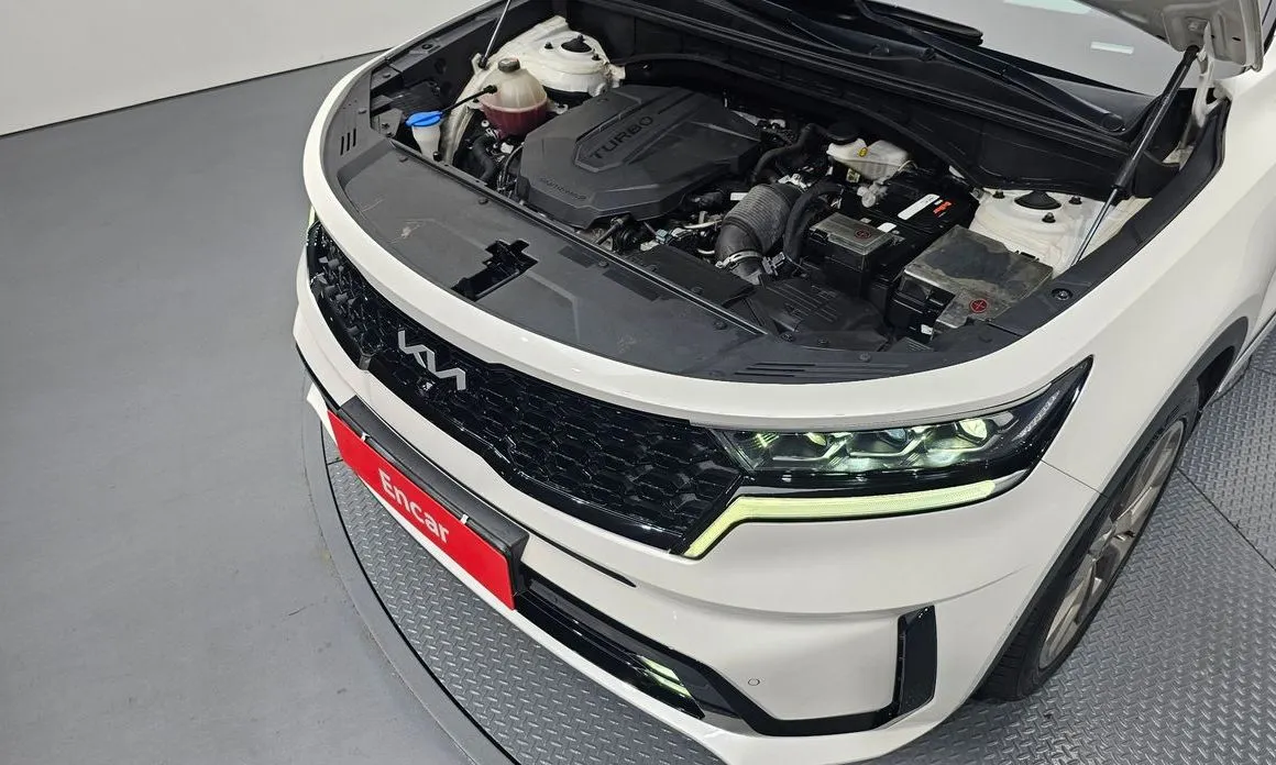 Kia Sorento — фото 6