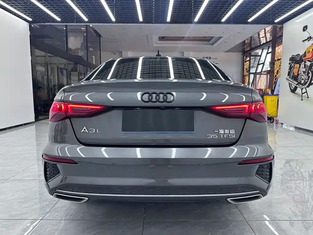 Audi A3 — фото 2