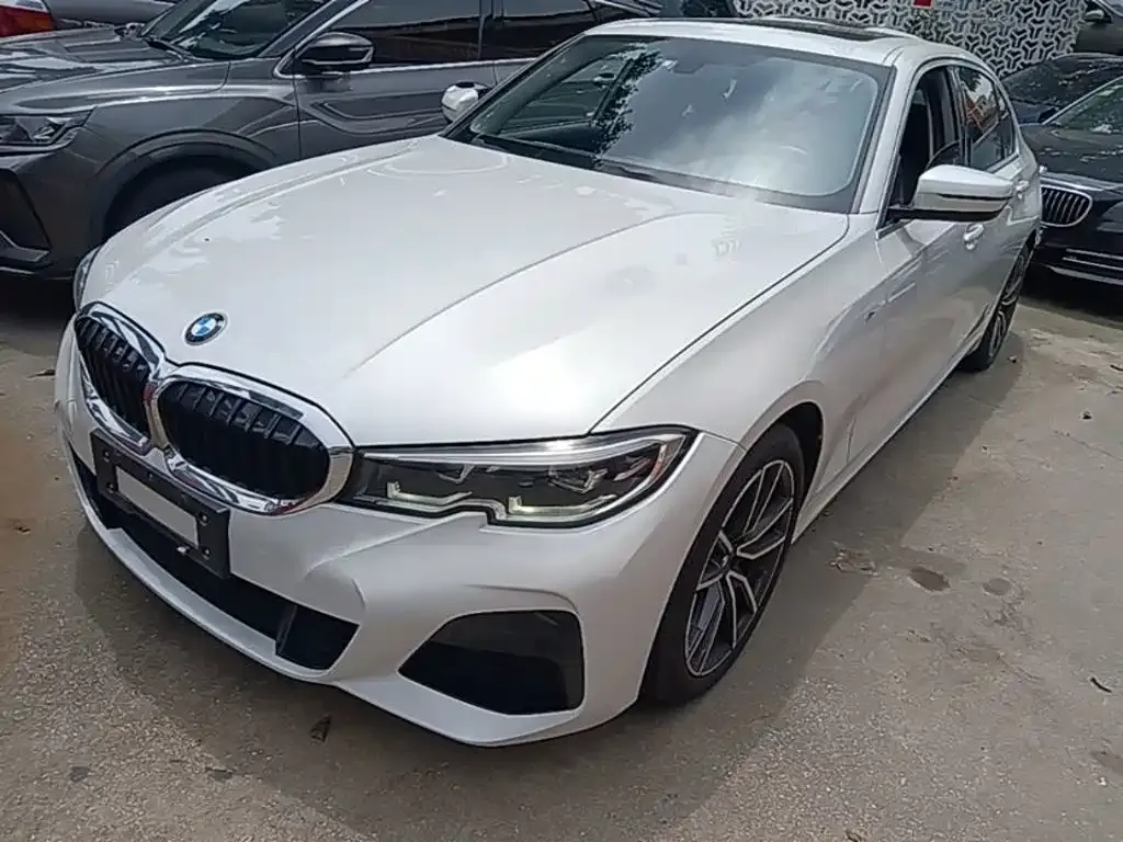 BMW 3 Series — фото 1