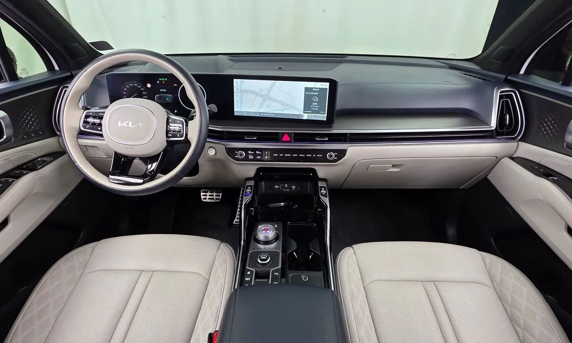 Kia Sorento — фото 8