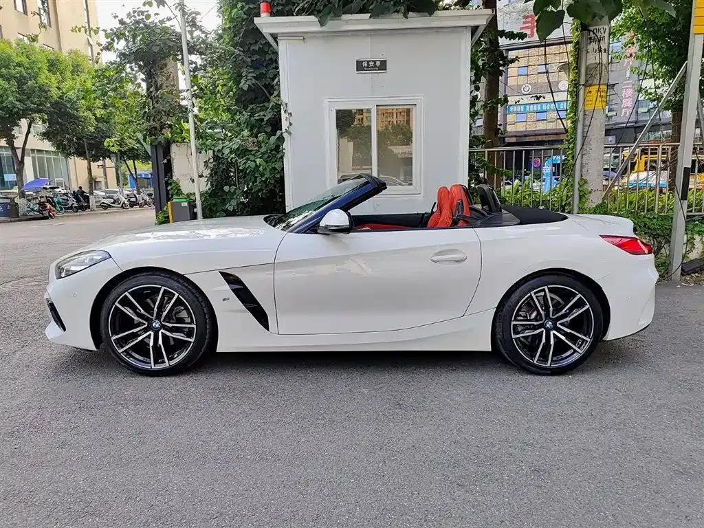 BMW Z4 — фото 10