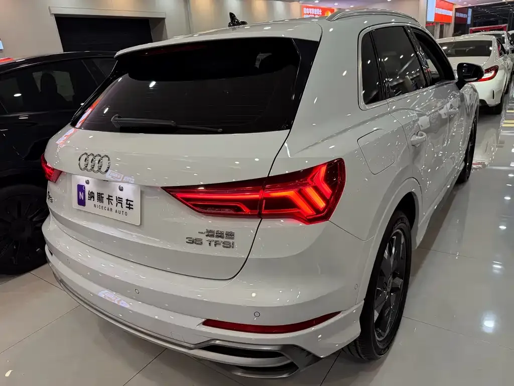 Audi Q3 2021 из CN, фото 2