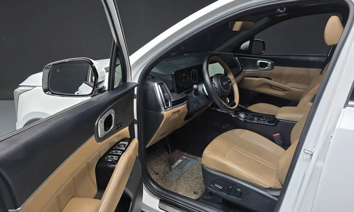 Kia Sorento — фото 10