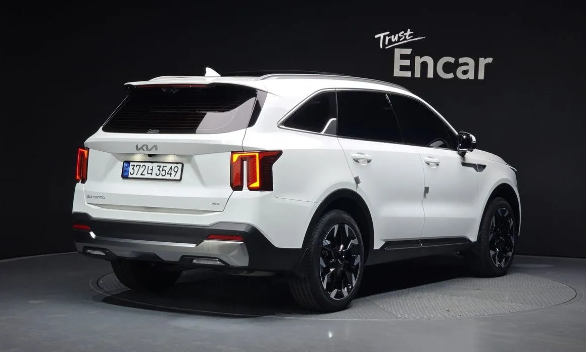 Kia Sorento — фото 6