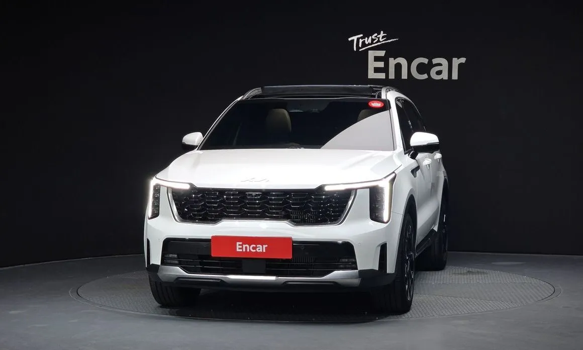 Kia Sorento — фото 7