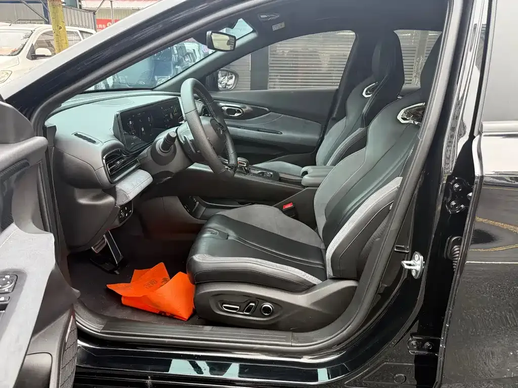 GAC Motor Shadow Leopard — фото 2