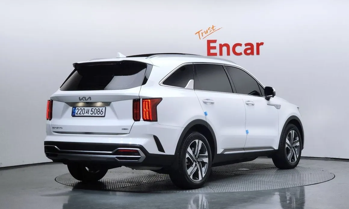 Kia Sorento — фото 5