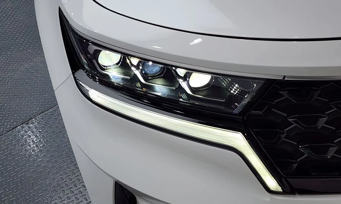 Kia Sorento — фото 10