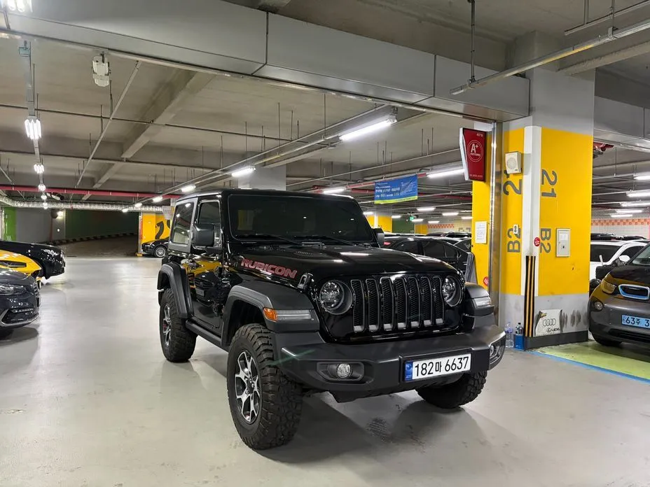 Jeep Wrangler — фото 9