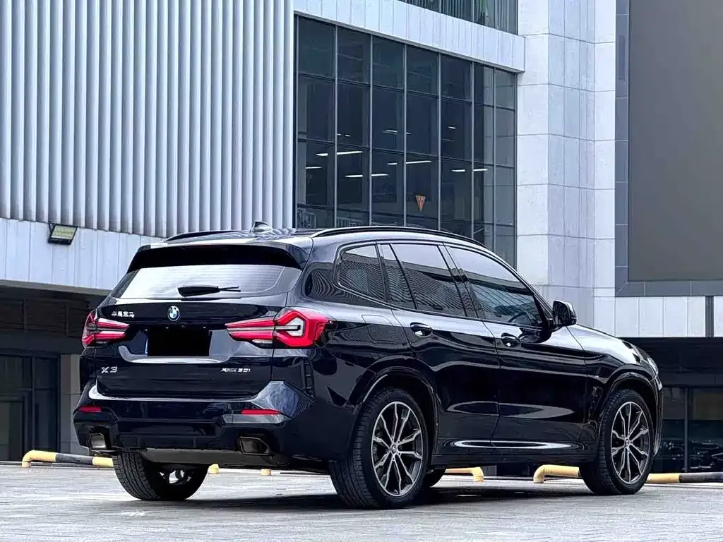 BMW X3 — фото 9