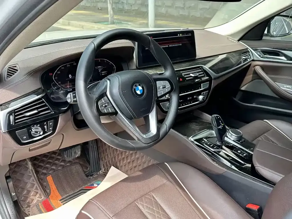 BMW 5 Series — фото 2