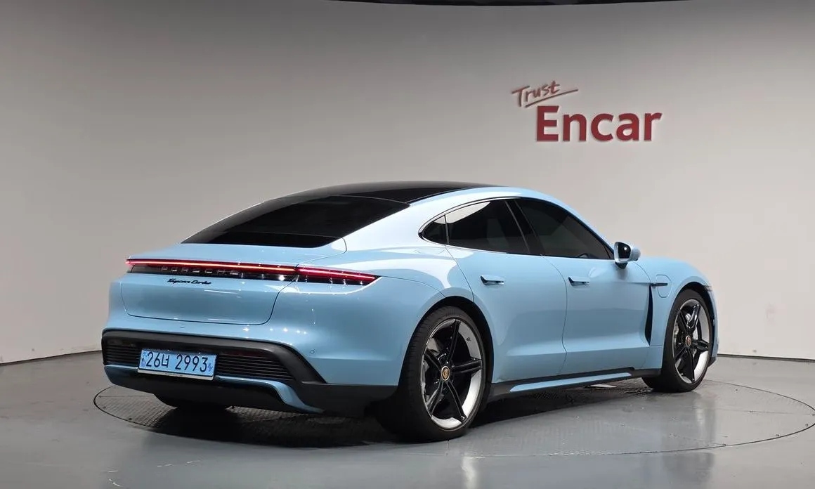 Porsche Taycan 2022 из KR, фото 8