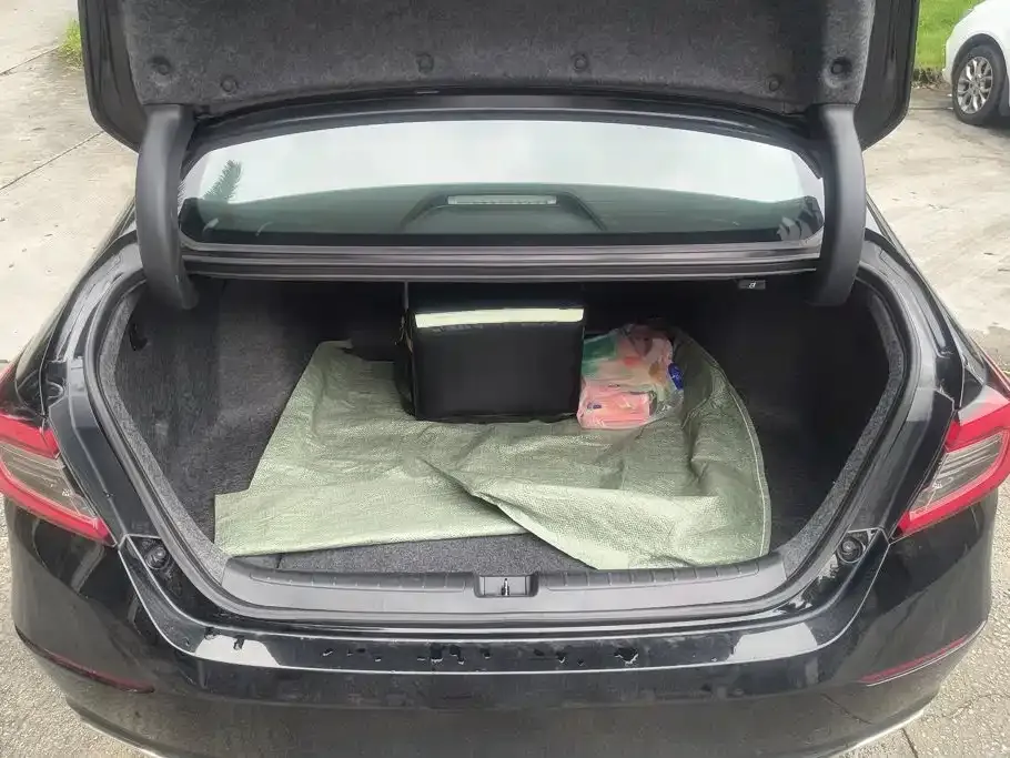 Honda Accord — фото 10