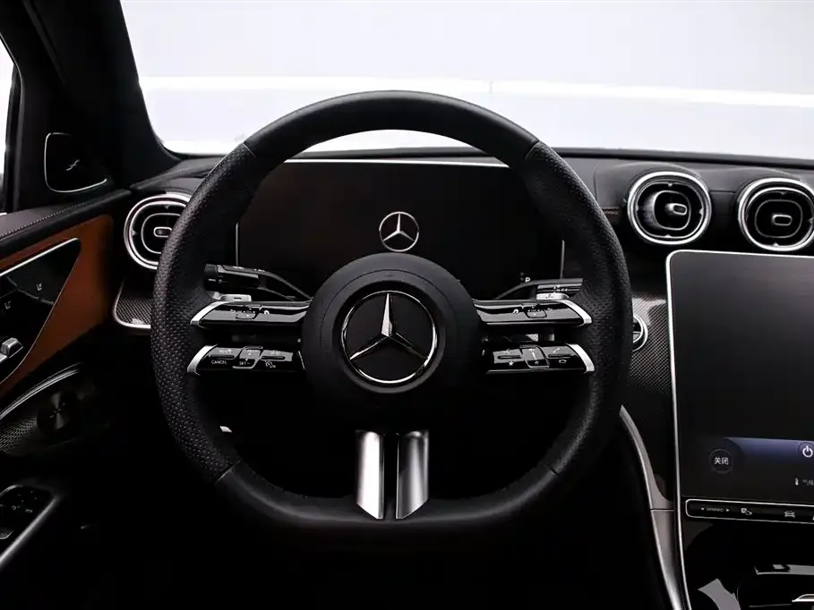 Mercedes-Benz C-Class — фото 10