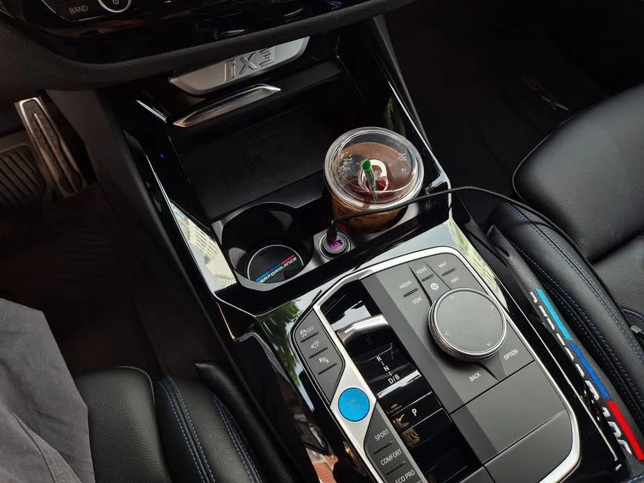 BMW iX3 2023 из KR, фото 3