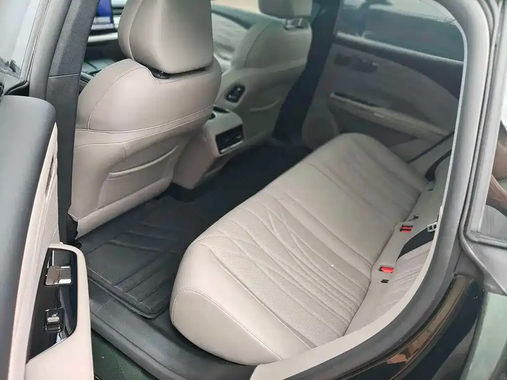 Geely Galaxy Xingyao 8 2025 из CN, фото 7