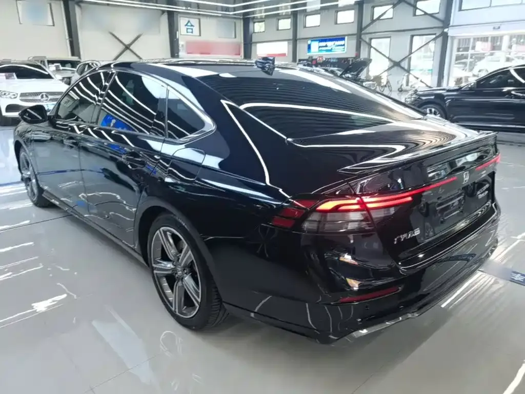 Honda Accord New Energy 2024 из CN, фото 9