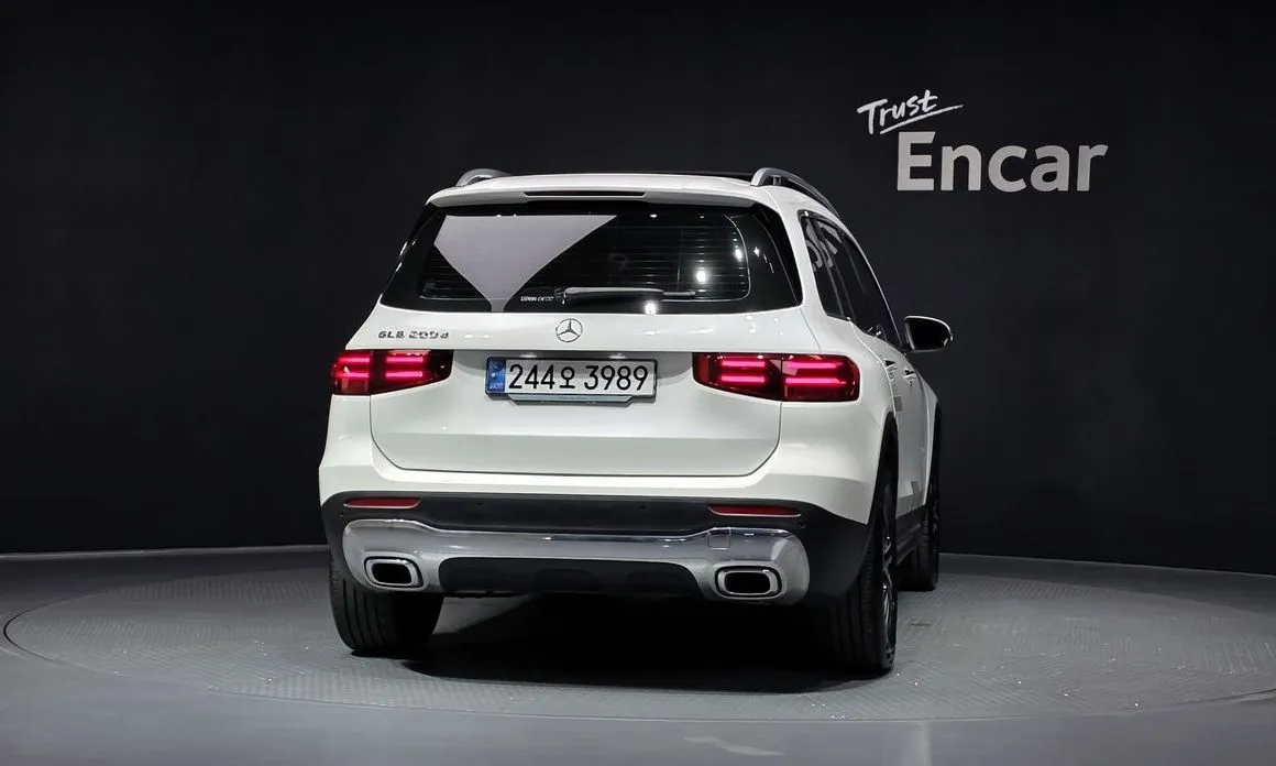 Mercedes-Benz GLB-Class — фото 2
