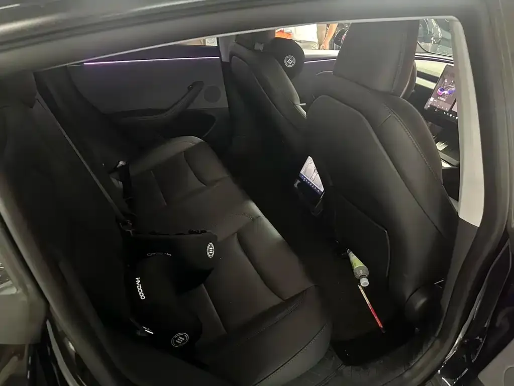 Tesla Model 3 — фото 2