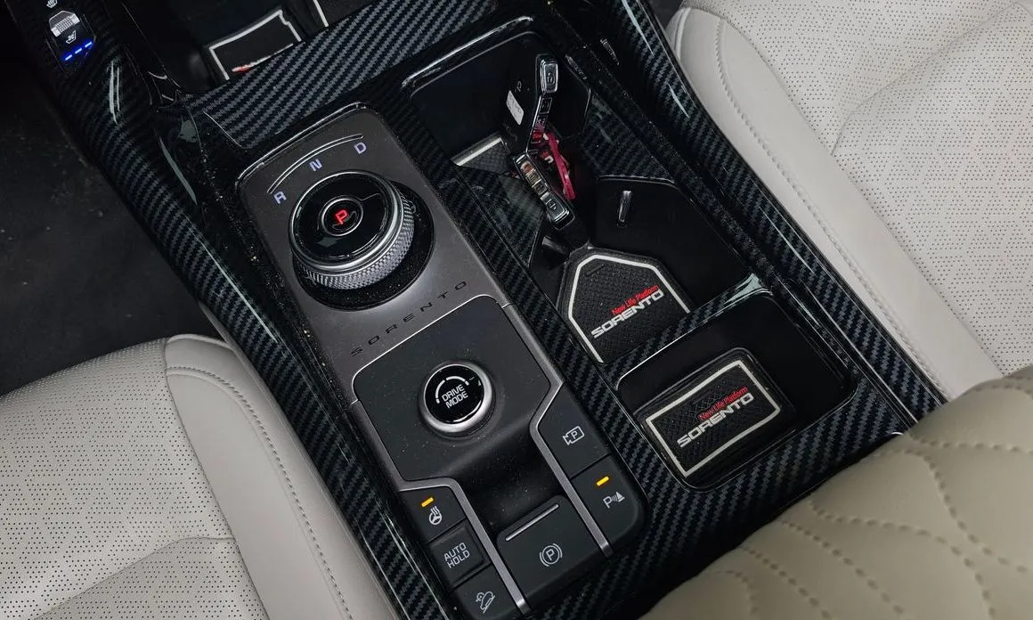 Kia Sorento — фото 5